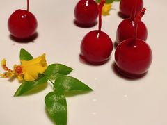 樱桃红酒鹅肝-新荣记(南京西路店)