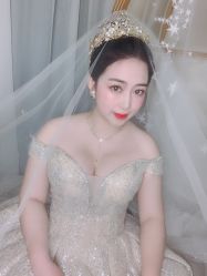 -艾米丽婚纱礼服
