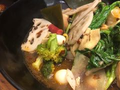 -万记麻辣烫国展总店