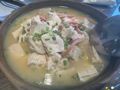 -泉畔人家·老济南经典鲁菜(大明湖店)