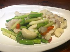 芦笋炒嫩菱-春暖花开(西溪店)
