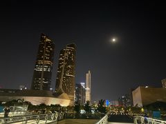 -南京眼步行桥