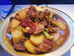 天山乌梅大盘鸡-疆遇·新新新新的新疆菜(万达店)