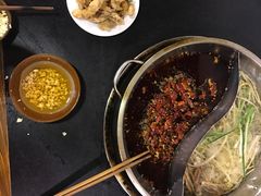 -苟味道老火锅(黄桷坪店)