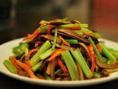 杭椒芹菜炒香干-荔枝楼酒家(员村东璟店)