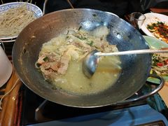 羊肉汤-丁里羊肉小镇(天鹅湖总店)