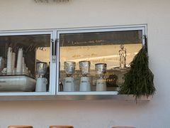 -HUGS coffee(东区店)