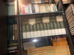 -钟书阁(松江泰晤士小镇店)