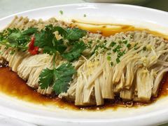 -侬佳蒸菜馆(听潮店)