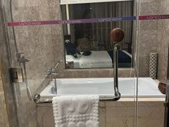 -蓝蔻酒店(深圳东站布吉万象汇店)