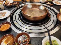 -阿山卓·野生菌火锅·纳西火塘烤肉