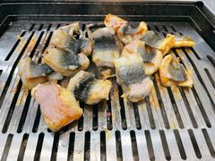 -臻牛烤肉