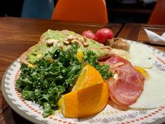 牛油果吐司配生菜-VESH COFFEE(定西路店)