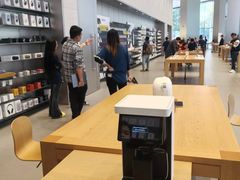 -Apple零售店(华贸购物中心店)