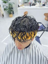 -尤司男士国潮理发馆
