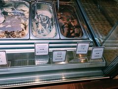 面包甜点陈列柜-VENCHI 闻绮(北京国贸商城店)