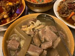 -汤锅大王(新平曹苏黄牛汤锅有限公司)