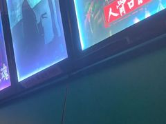 -荒岛实景沉浸密室(江汉路1店)