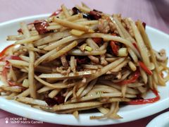 清香莲菜炒肉丝-乐乐餐厅(湘子庙街店)