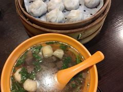 鲜肉小笼-大龙汤包