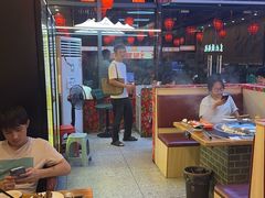 -炖四方东北铁锅炖·烧烤小龙虾(中豪国际店)
