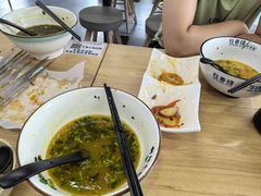 -钢阳酸菜红烧牛肉面(季乐路店)