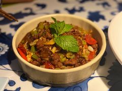 辣炒牛肉-桂满陇天书(南京德基旗舰店)