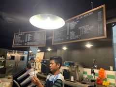 -Cha Café and Bistro