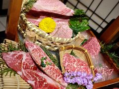 -山川小町·极番烧肉(新地假日广场店)