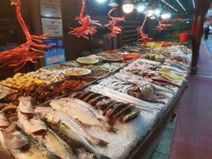 -谊荣海鲜大牌档(石湖店)