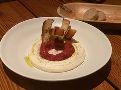 自制乳清芝士配草莓酱-Mercato莫卡多露台餐厅与酒吧(K11店)