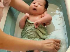 -爱月宝月嫂·育儿嫂