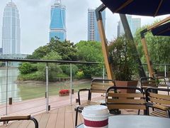 -金桥现代产业园区-停车场