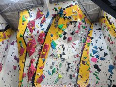 -问山MountQuest攀岩馆