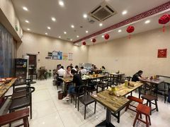 大堂-二钢串叔麻辣烫(华龙大厦店)