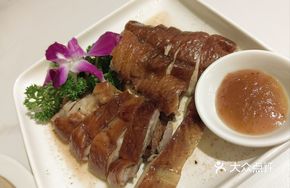 Charcoal-Grilled Black Pepper Roast Duck Rice