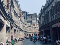 -东郊椰林