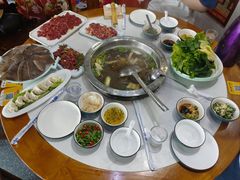 -乡土黄·鲜牛肉火锅·小龙虾(兴业街店)