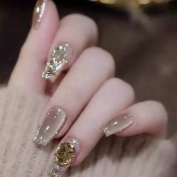 -悦指间美甲美睫
