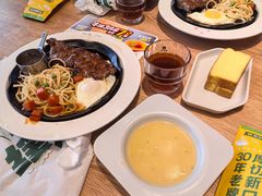 -豪客来牛排(人民东路店)