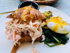 鲜虾班尼迪克蛋可颂-翠贝卡&Mama Kelly Brunch Coffee(河西店)