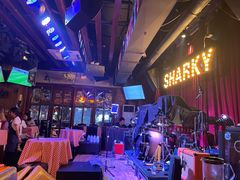 -鲨鱼美式餐厅酒吧Sharky