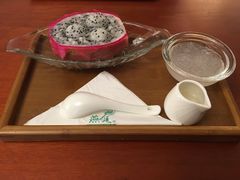 -燕庭·纯燕窝·甜品下午茶(南京西路店)