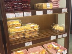-红宝石·鲜奶小方·海派西点房(南丹店)