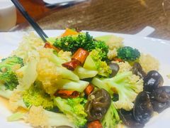 -郑庄脂渣海鲜楼(九水路店)