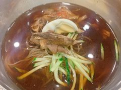 -青瓦餐厅·生鱼片·韩园烤肉(西塔店)