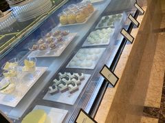 -大中华希尔顿酒店-念自助餐·嗨啤·小龙虾