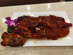 深井烧鹅-明记港式烧腊茶餐厅(下沙店)