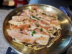 猪五花-本炙炭烤·蒲烧活鳗料理店(金沙洲店)