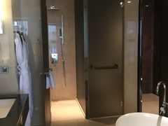 -广州天河希尔顿酒店